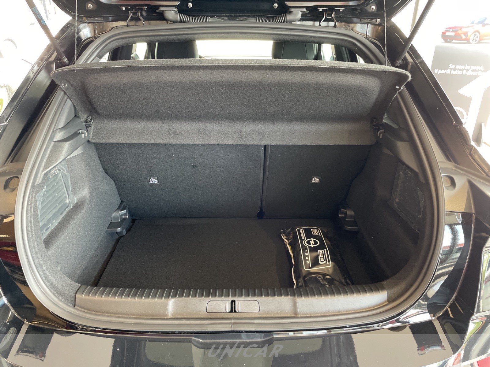 UNICAR Opel Mokka