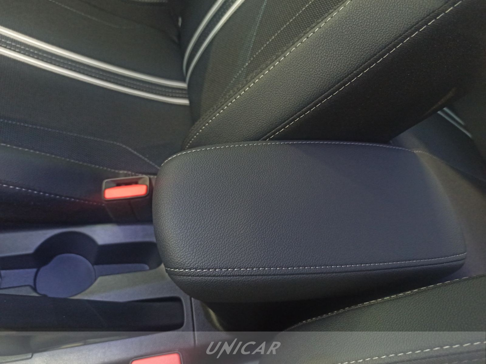 UNICAR Opel Corsa
