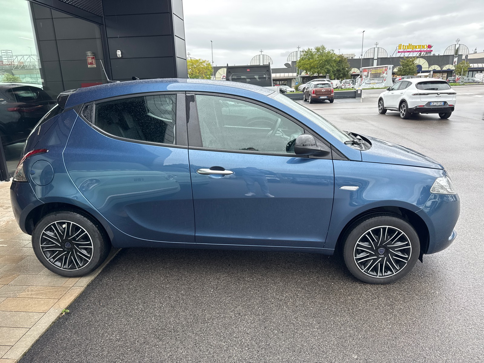 PRONTOAUTO Lancia Ypsilon