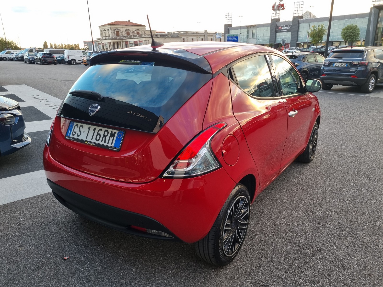 PRONTOAUTO Lancia Ypsilon