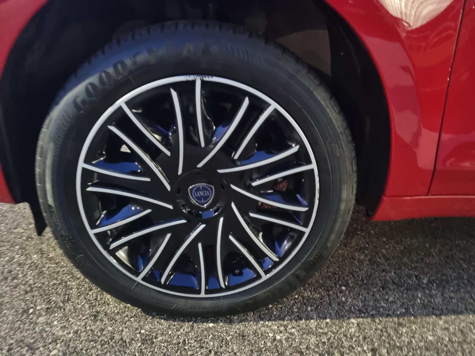 PRONTOAUTO Lancia Ypsilon