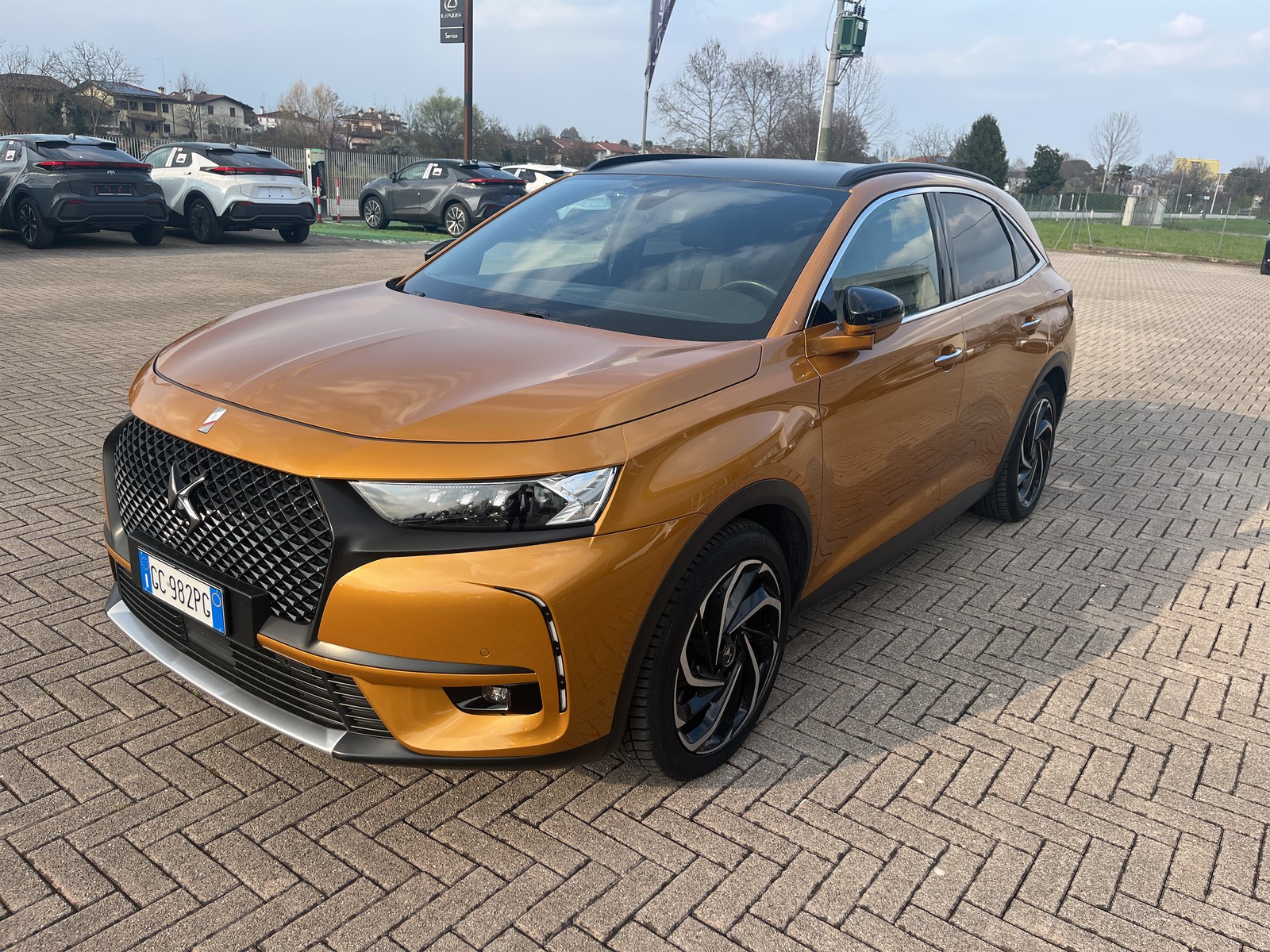 CAR_AUTO DS DS 7 Crossback