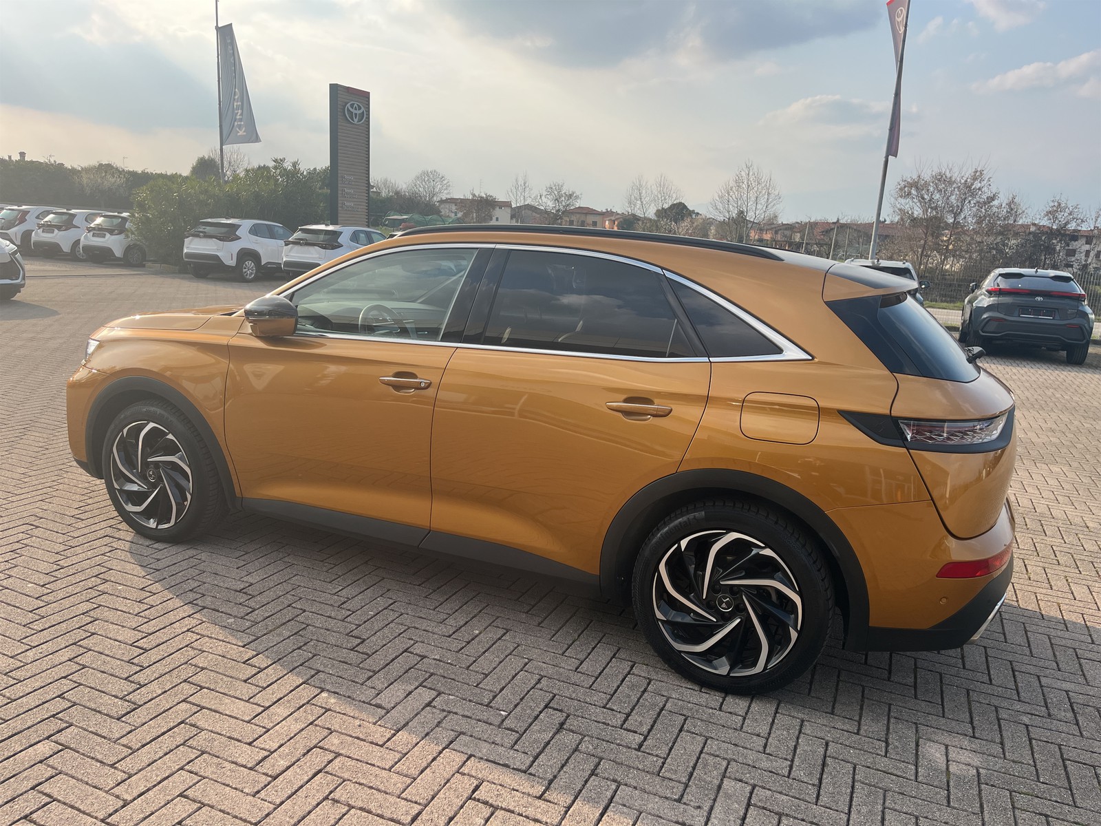 CAR_AUTO DS DS 7 Crossback