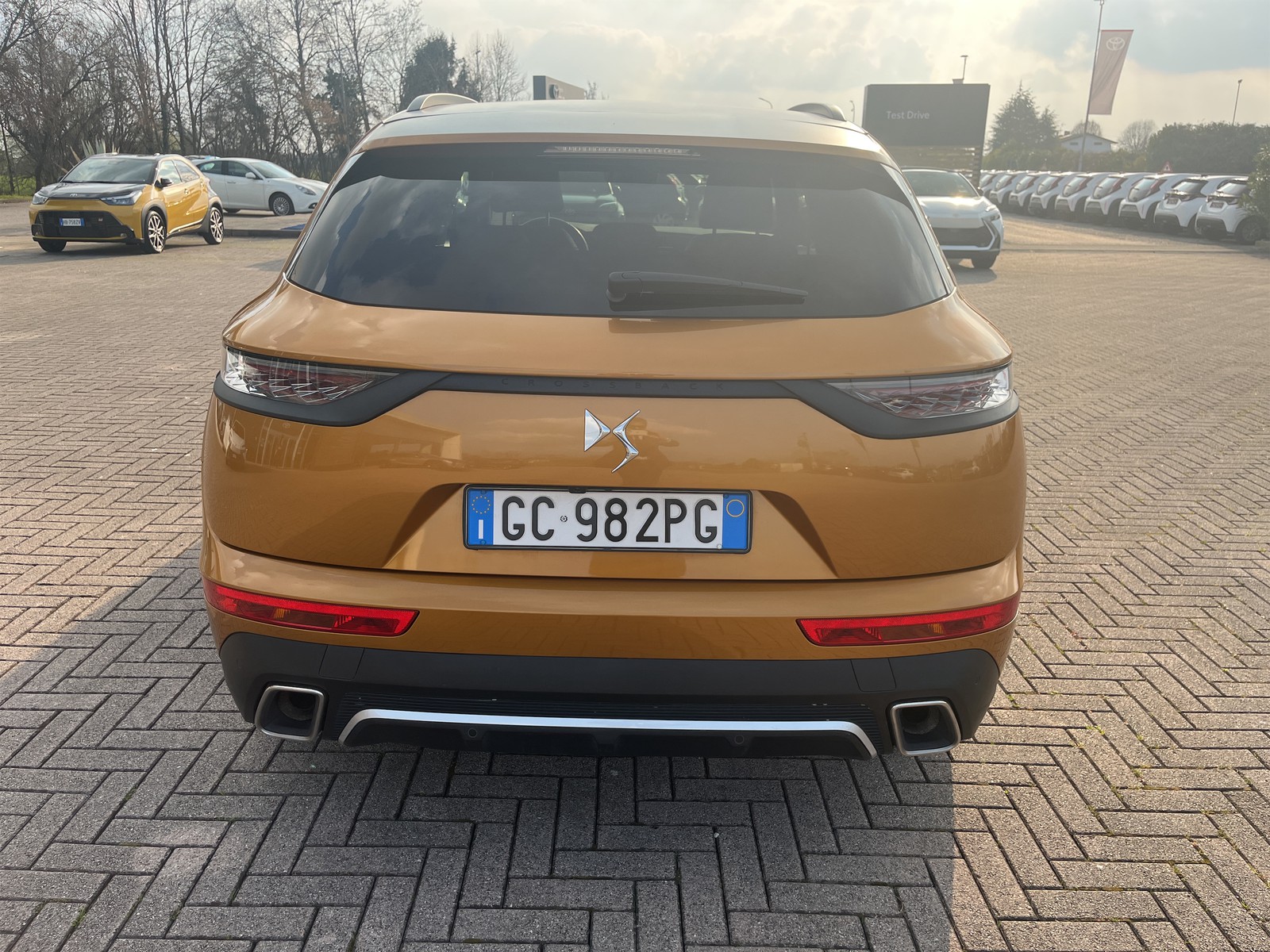 CAR_AUTO DS DS 7 Crossback
