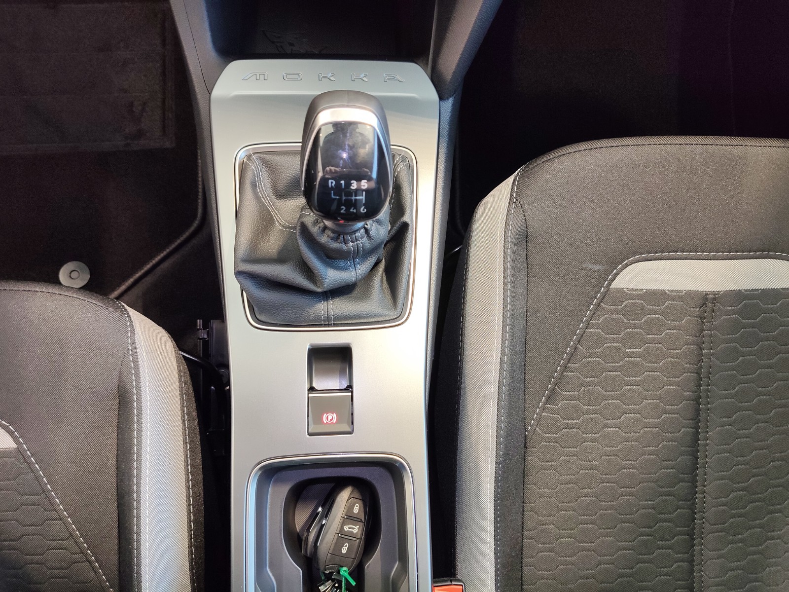UNICAR Opel Mokka