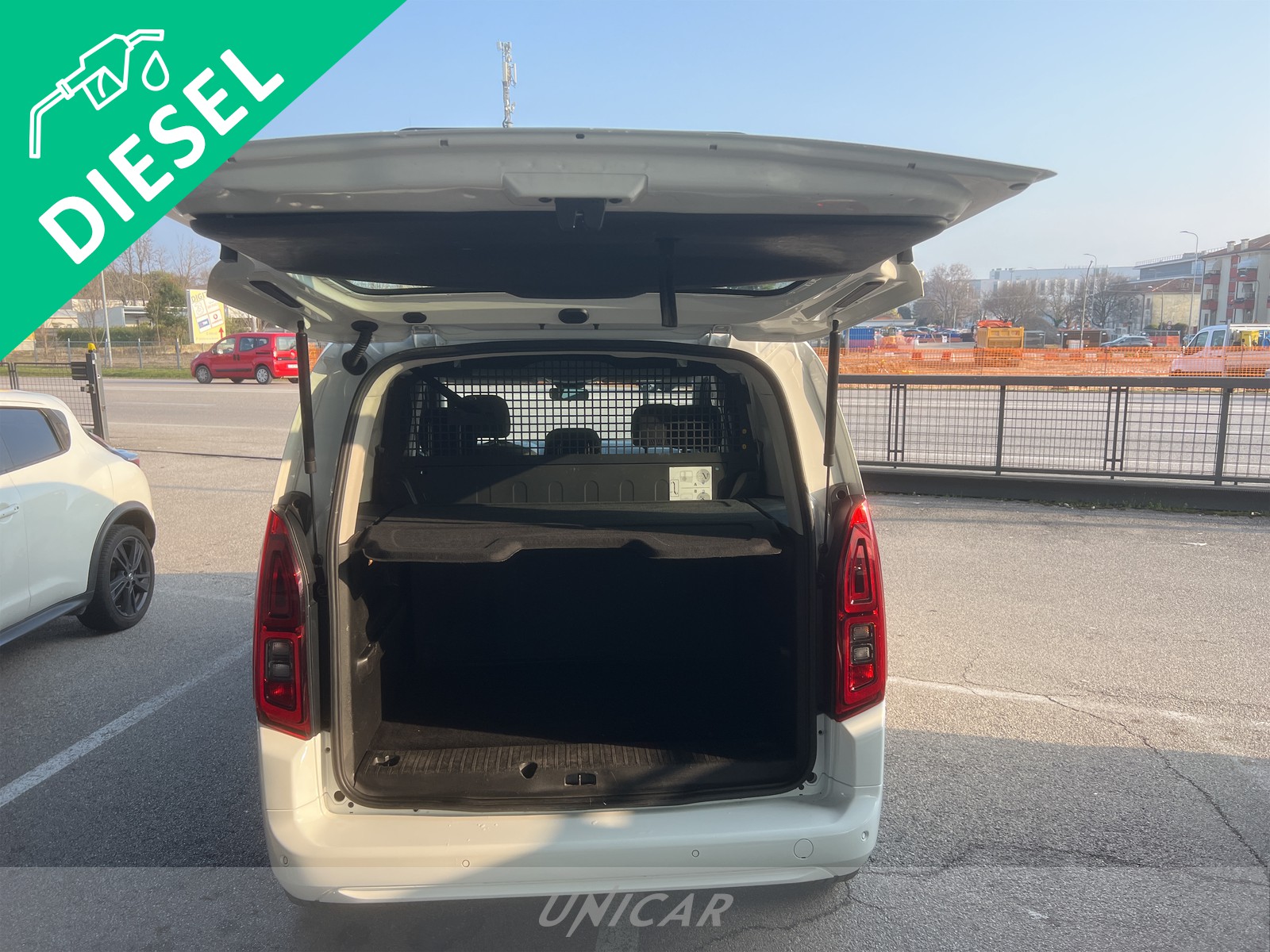 UNICAR Opel Combo