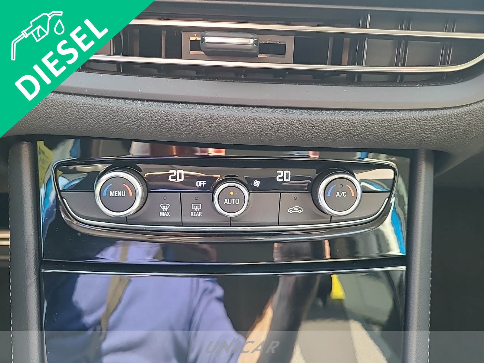 UNICAR Opel Grandland X