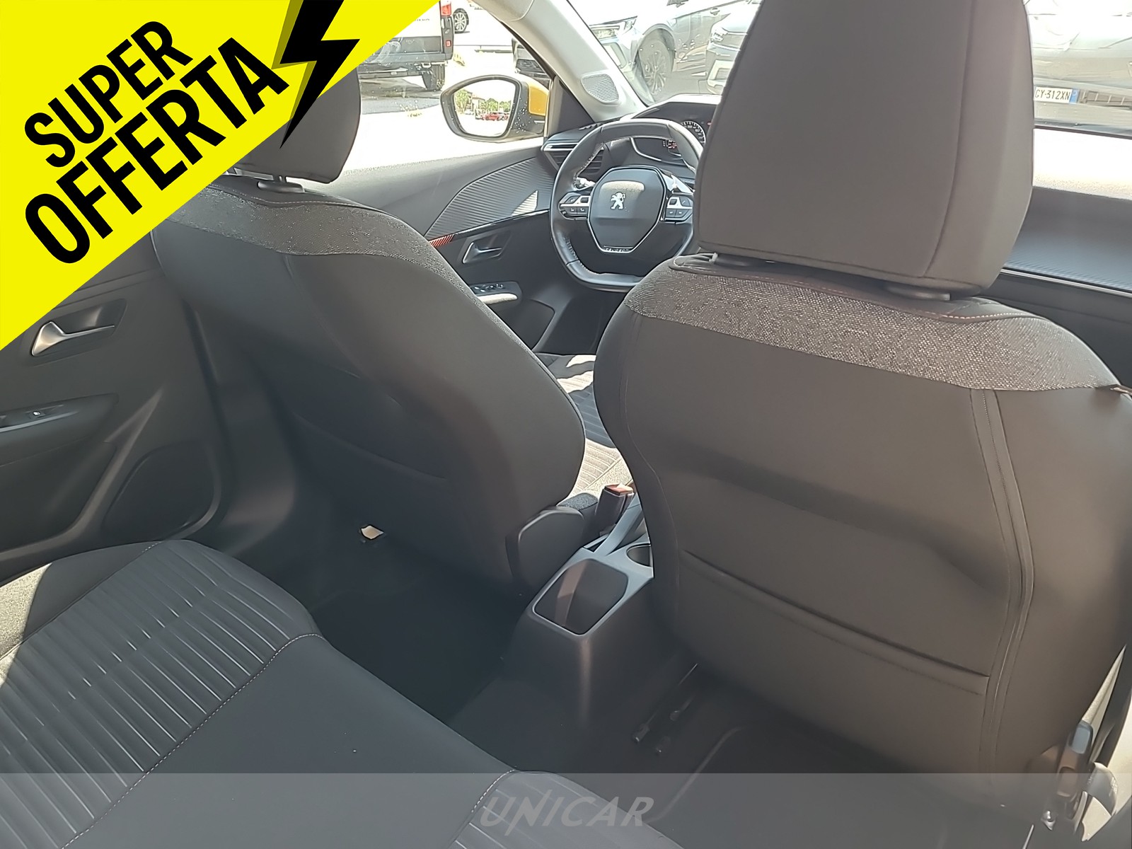 UNICAR Peugeot 208