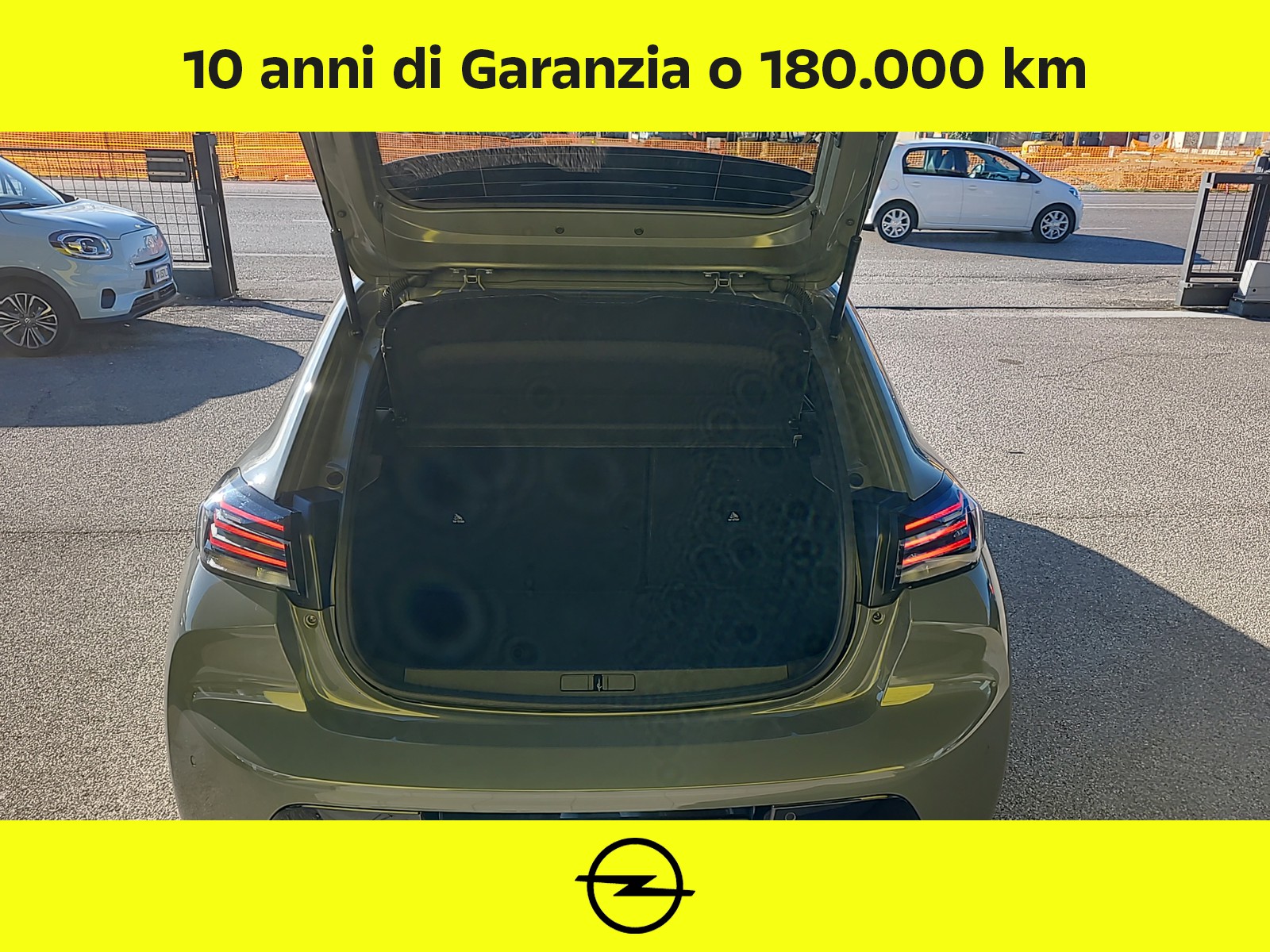 UNICAR Peugeot 208