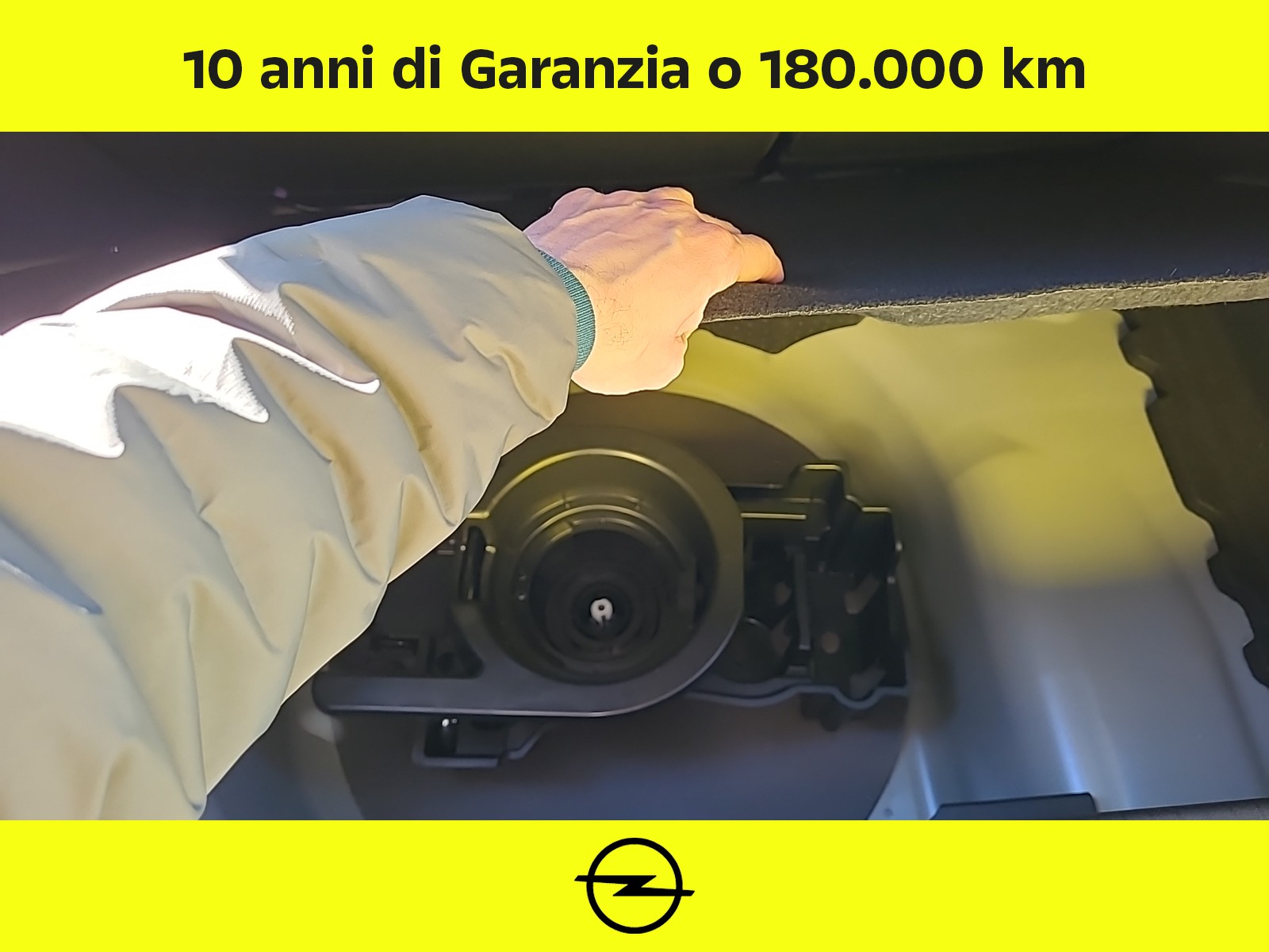 UNICAR Peugeot 208