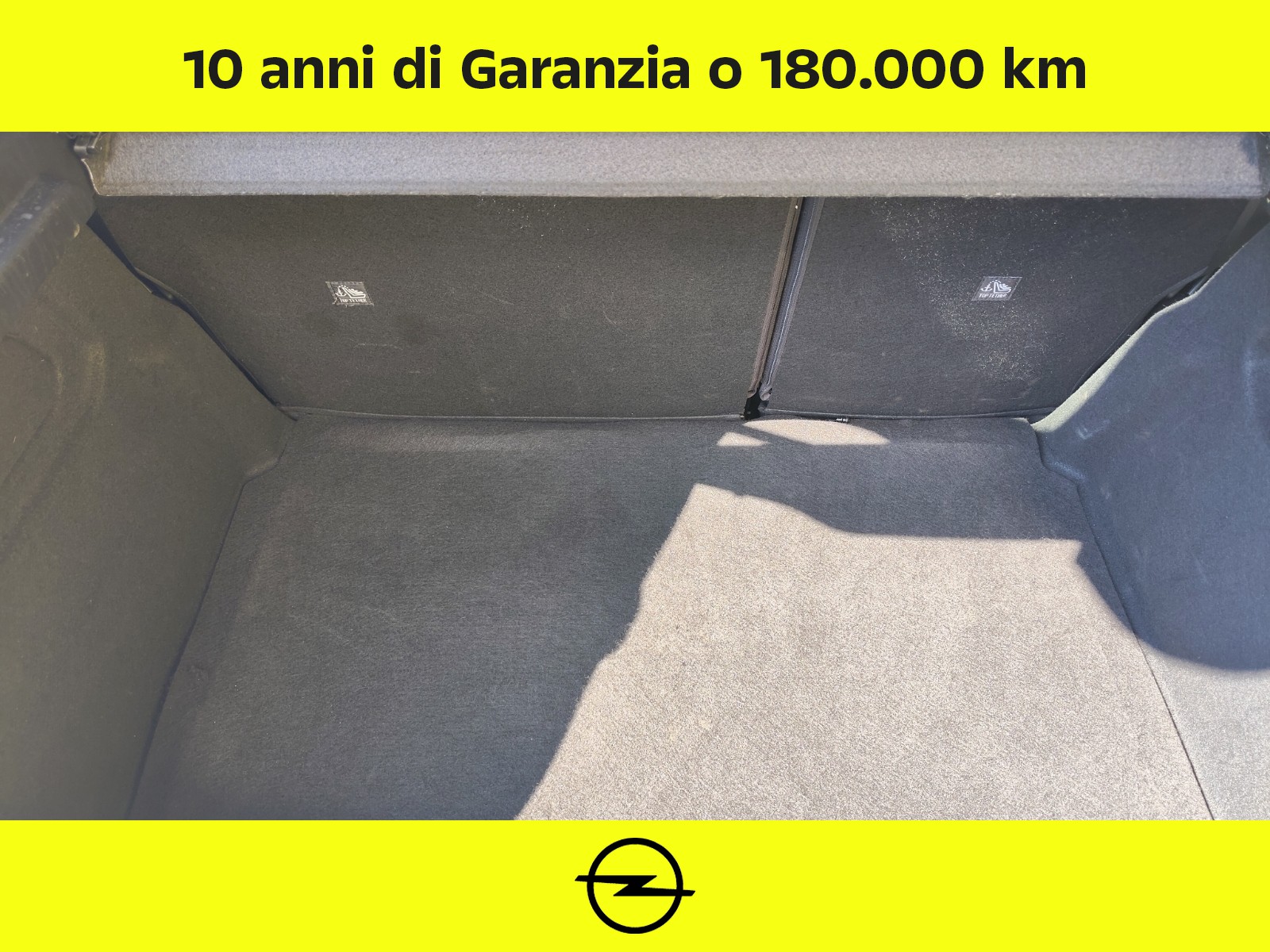 UNICAR Opel Corsa