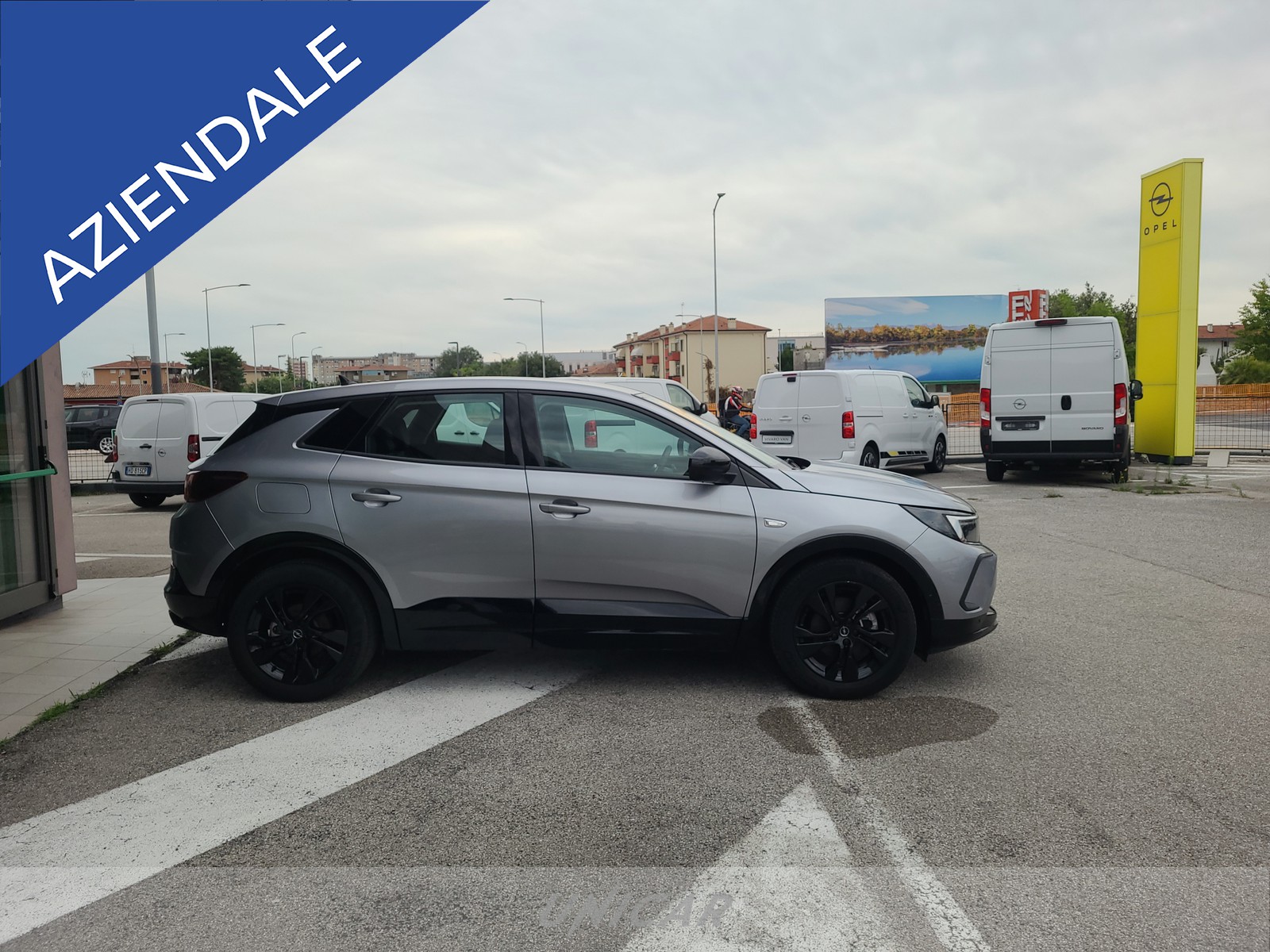 UNICAR Opel Grandland