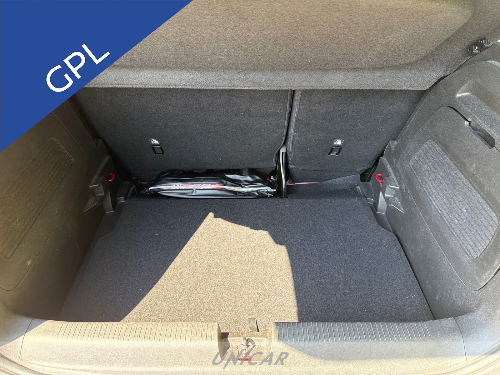 UNICAR Opel Crossland
