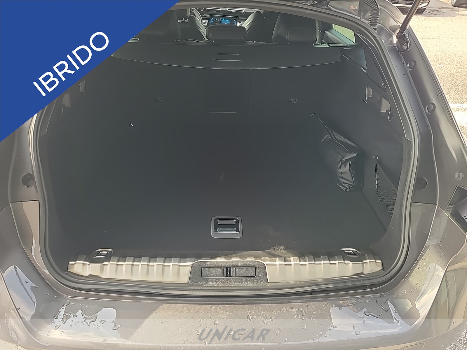 UNICAR Peugeot 508