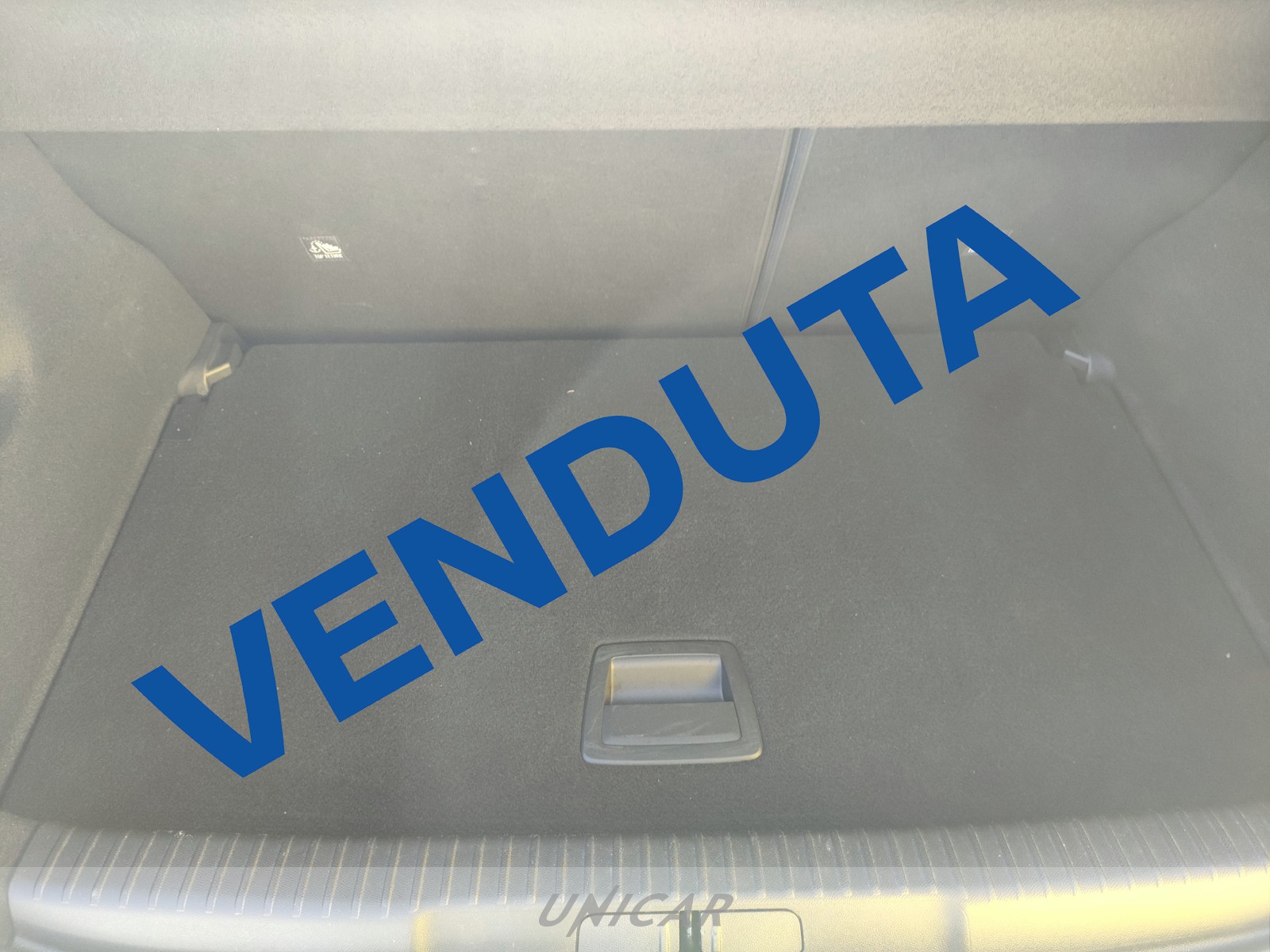 UNICAR Opel Mokka
