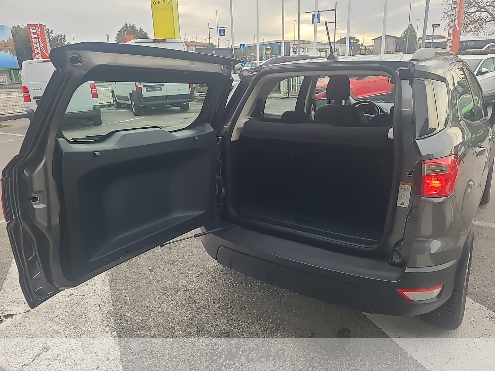 UNICAR Ford EcoSport