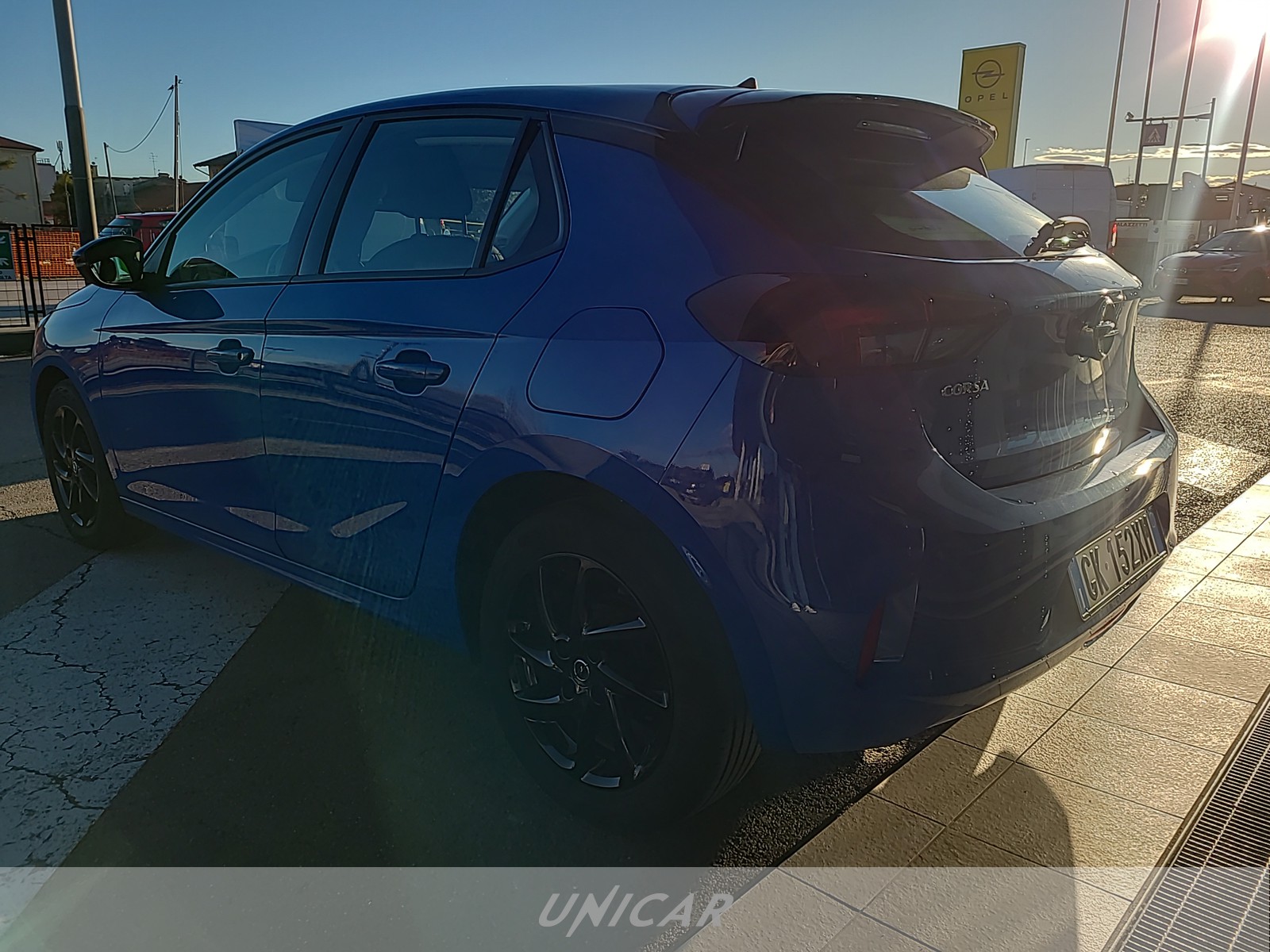 UNICAR Opel Corsa