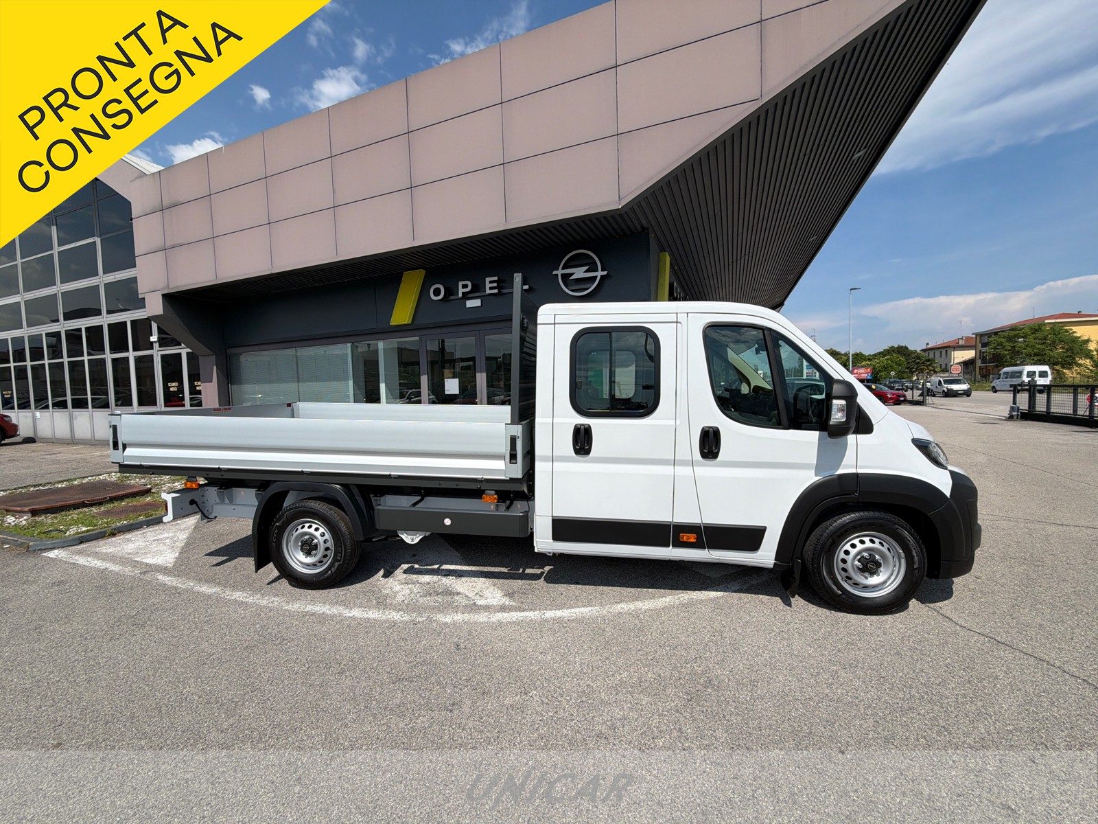 UNICAR Opel Movano