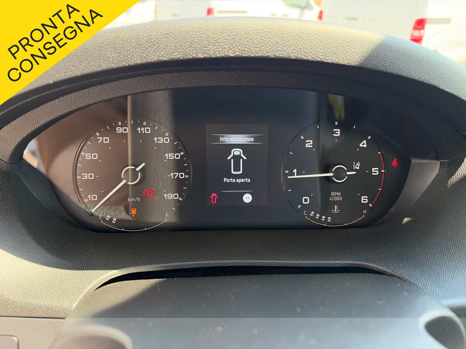 UNICAR Opel Movano