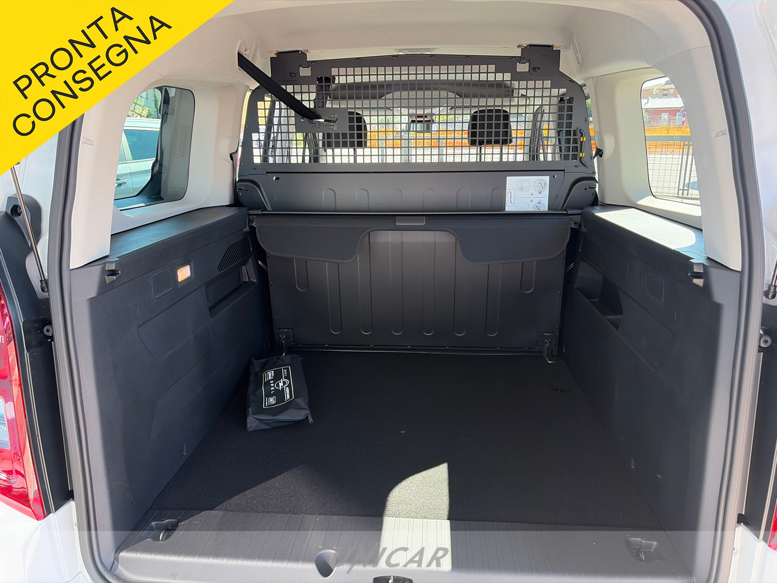 UNICAR Opel Combo