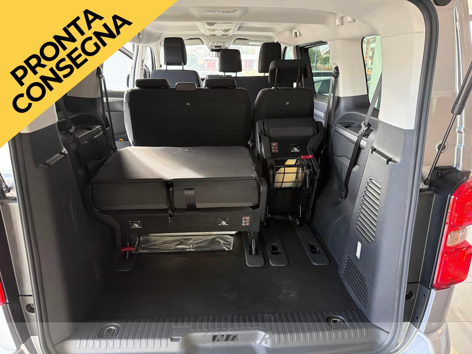 UNICAR Opel Zafira Life