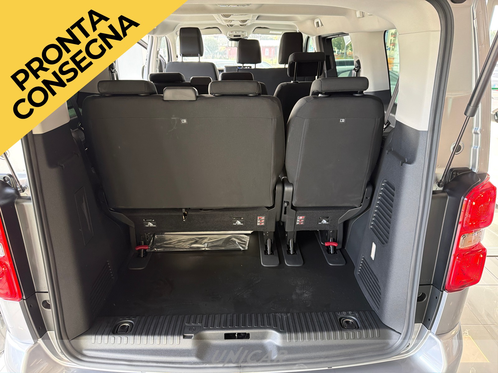 UNICAR Opel Zafira Life