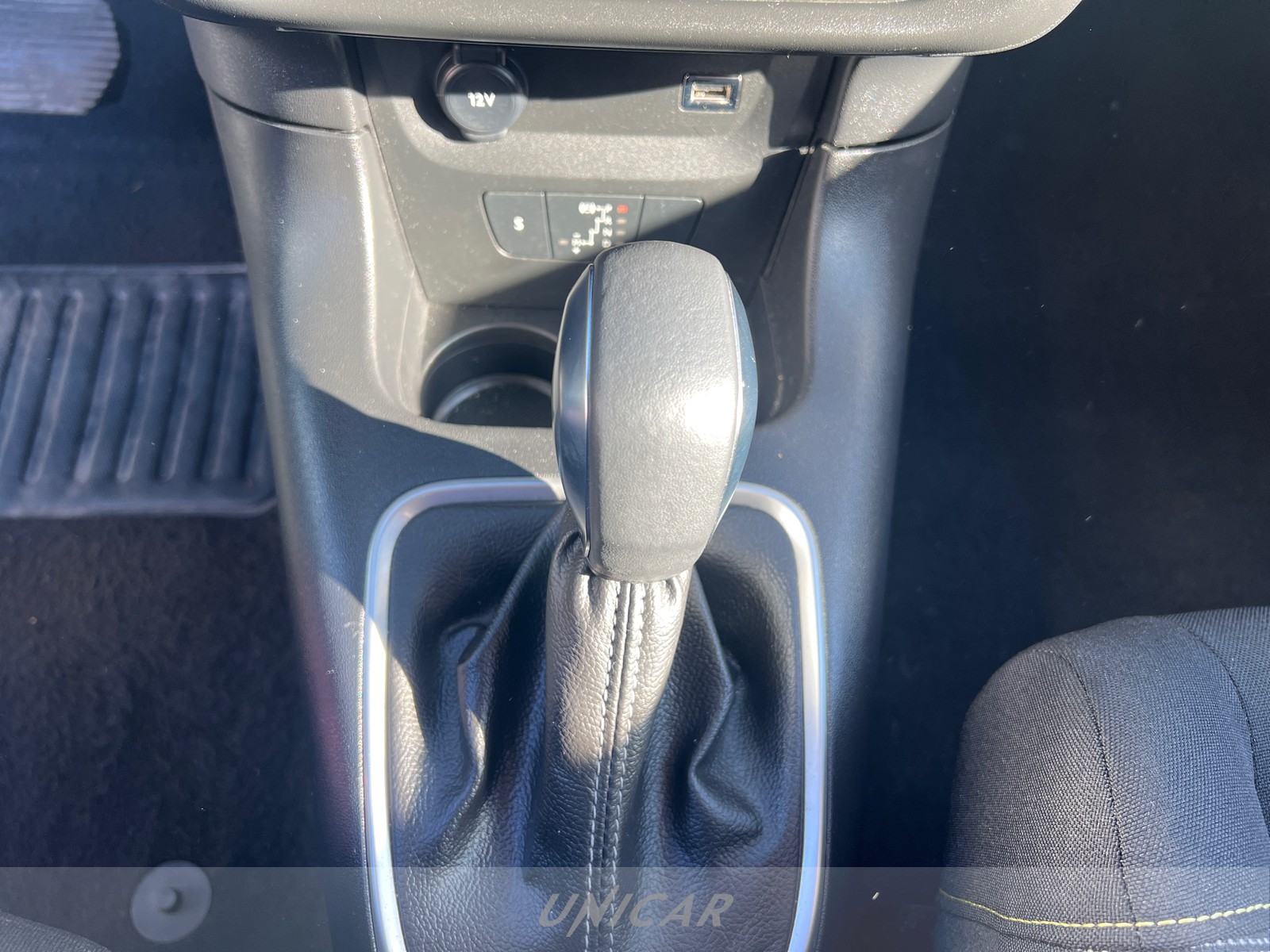 UNICAR Citroen C3