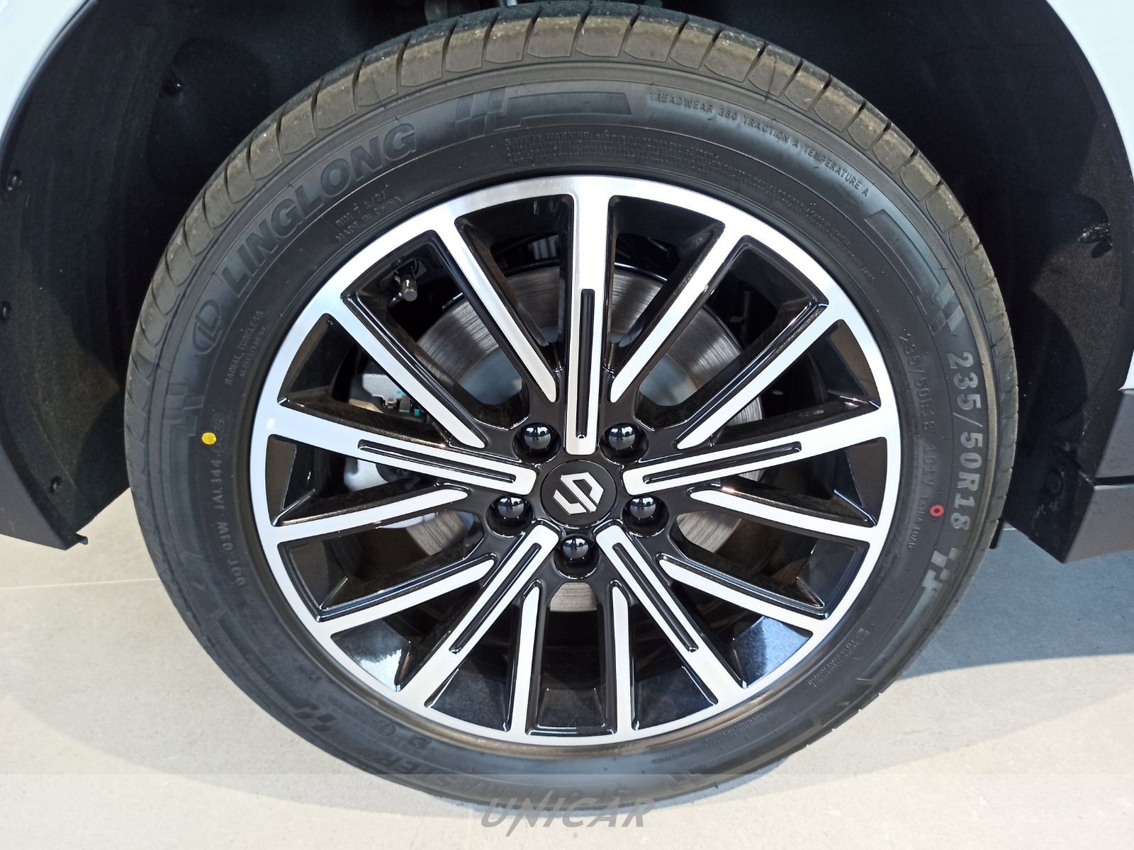 UNICAR Leapmotor B10