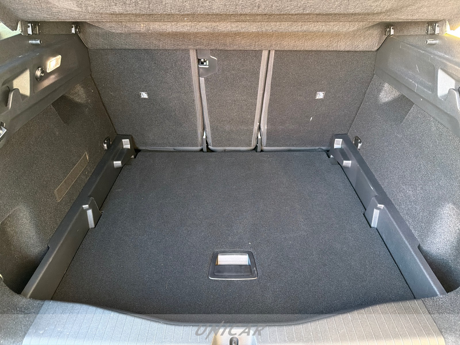 UNICAR Opel Grandland