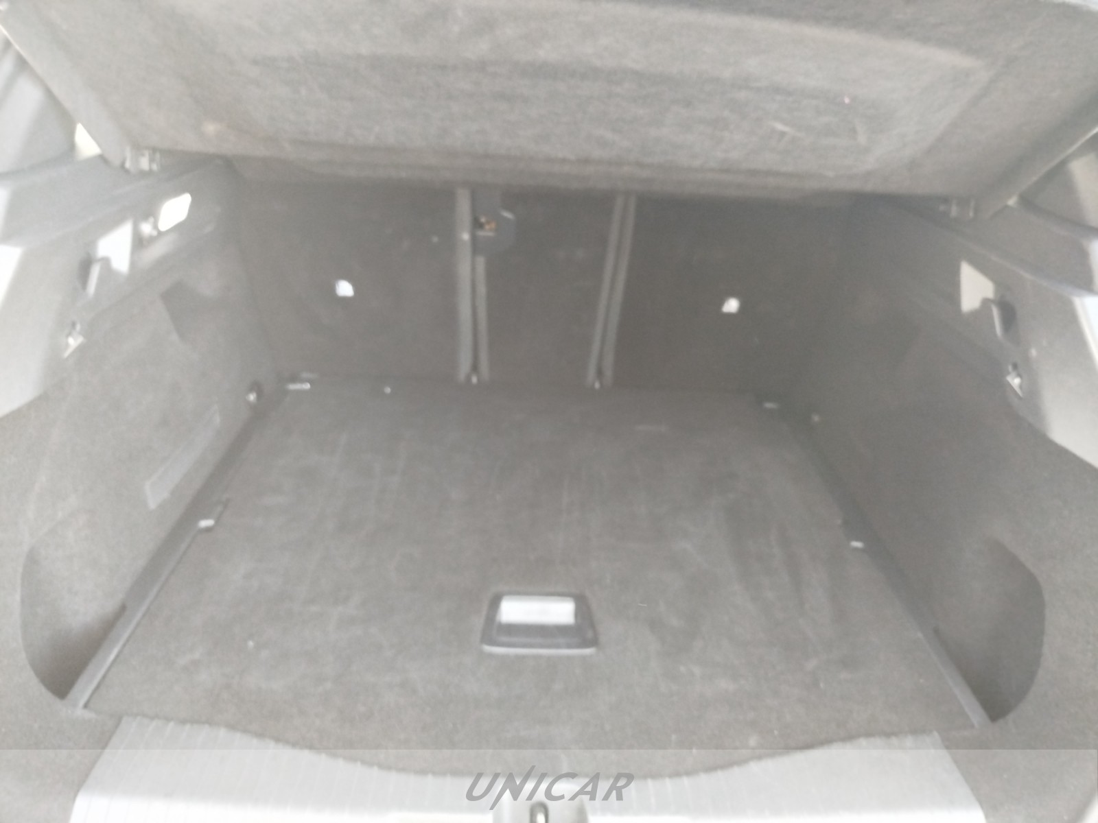 UNICAR Opel Grandland