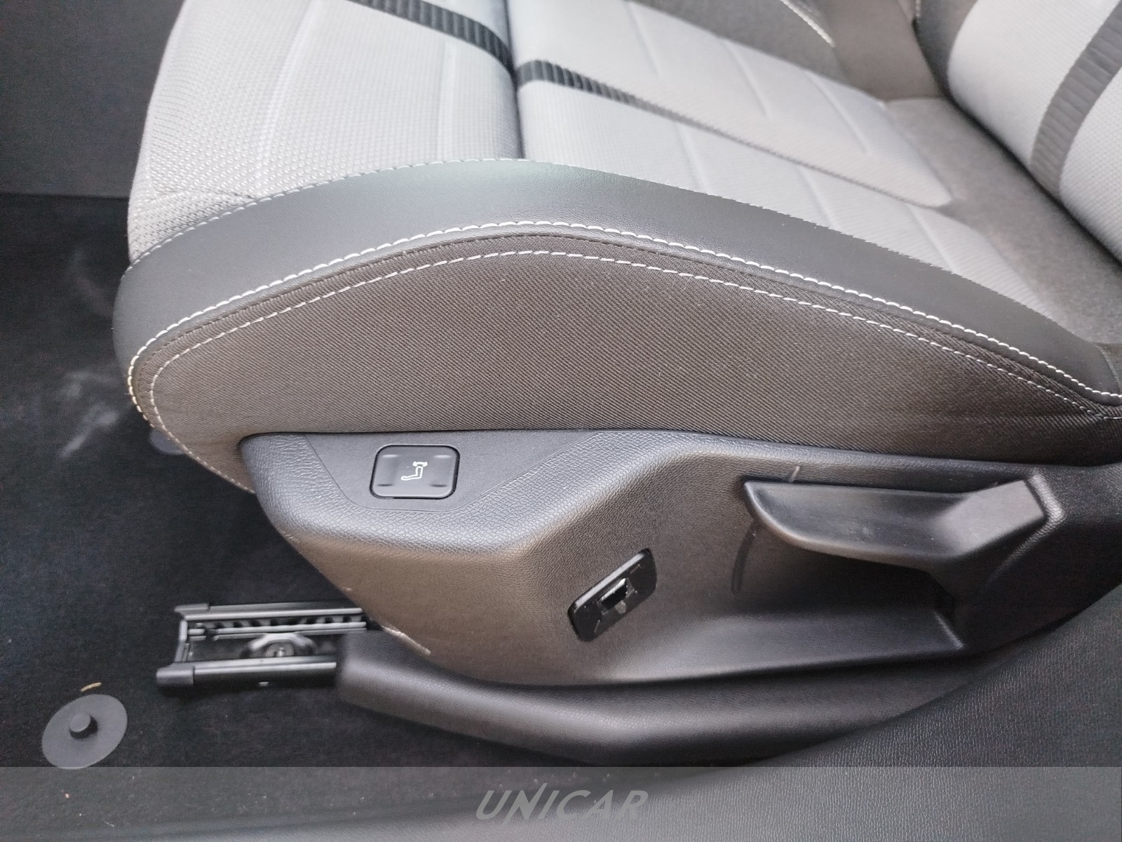 UNICAR Opel Grandland