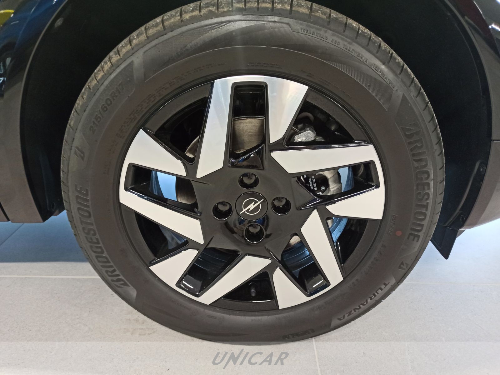 UNICAR Opel Mokka