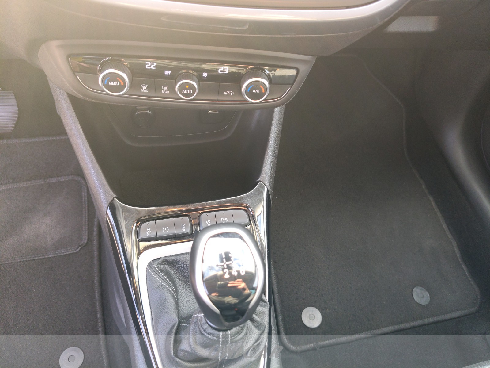 UNICAR Opel Crossland