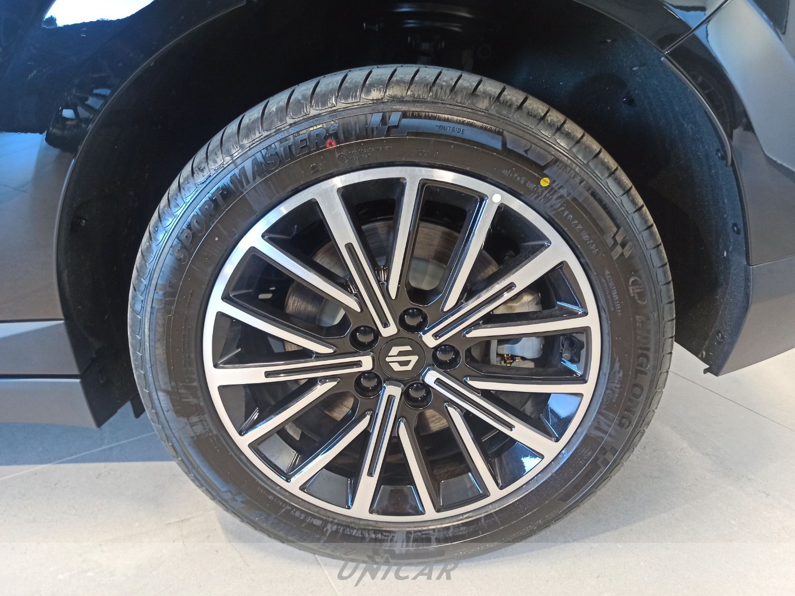 UNICAR Leapmotor B10