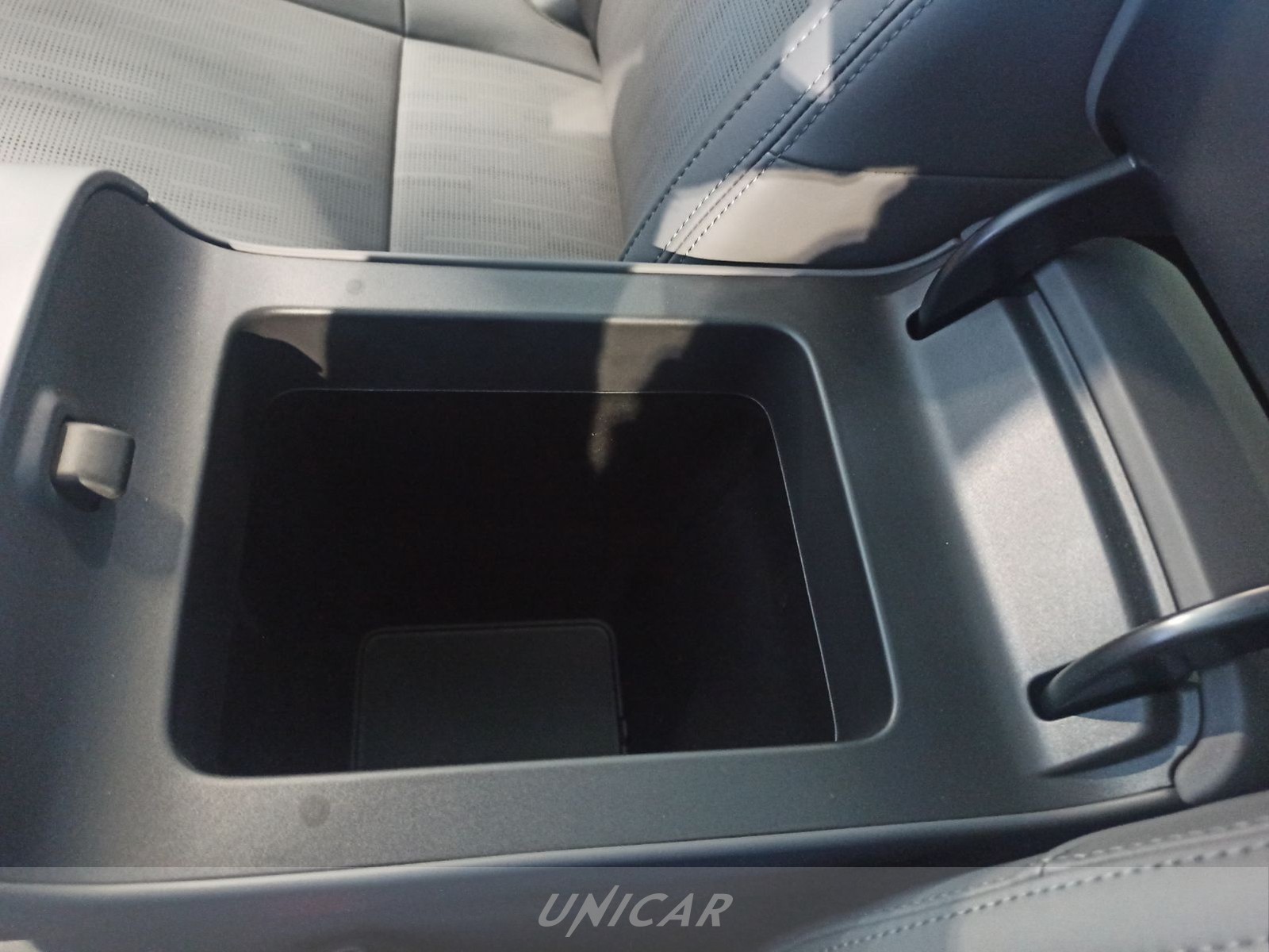 UNICAR Leapmotor B10