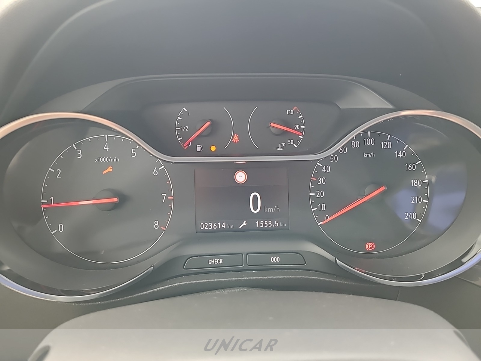 UNICAR Opel Crossland