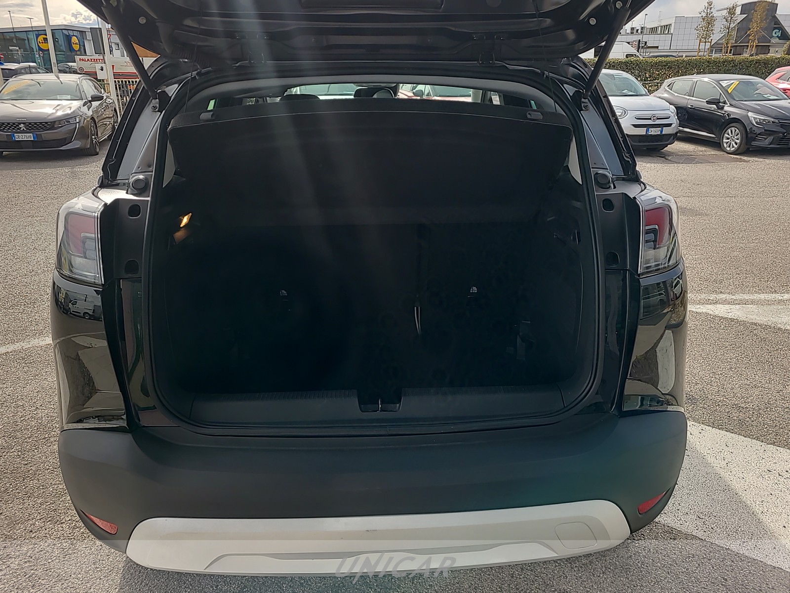 UNICAR Opel Crossland