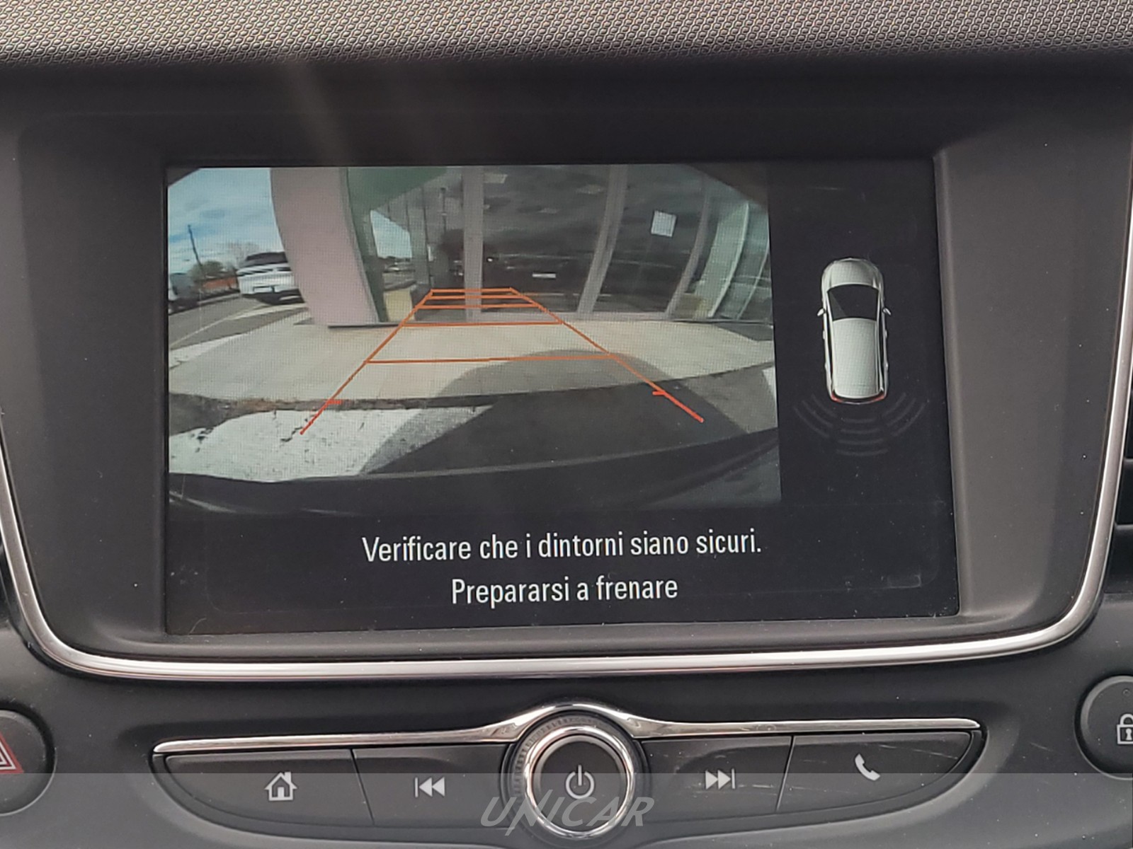 UNICAR Opel Crossland