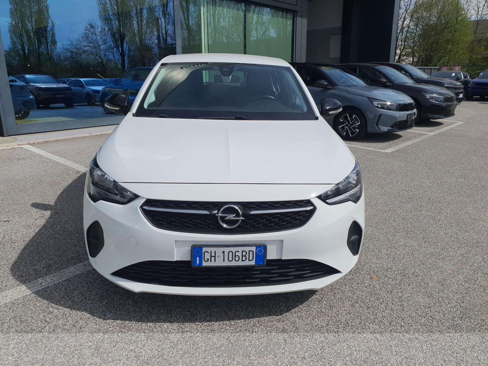 UNICAR Opel Corsa