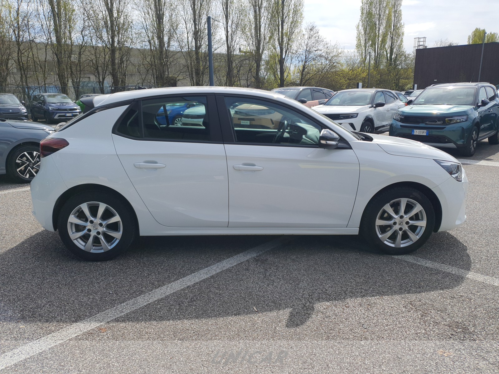 UNICAR Opel Corsa