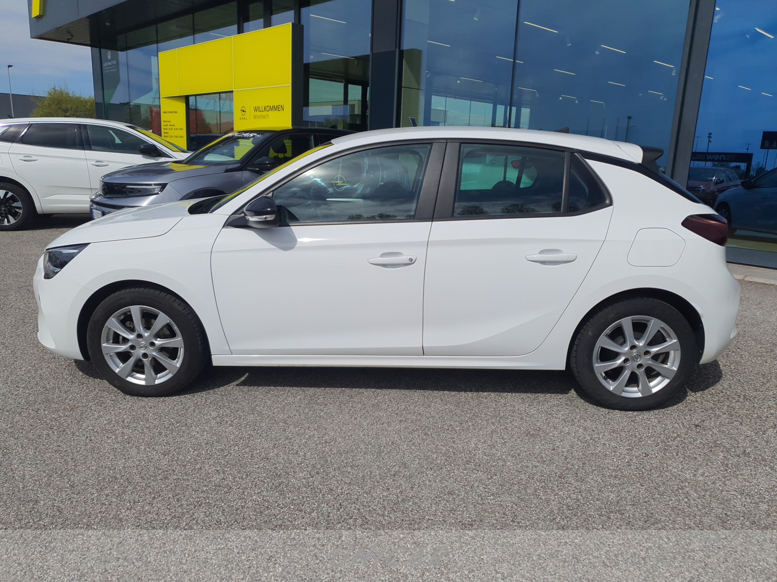 UNICAR Opel Corsa