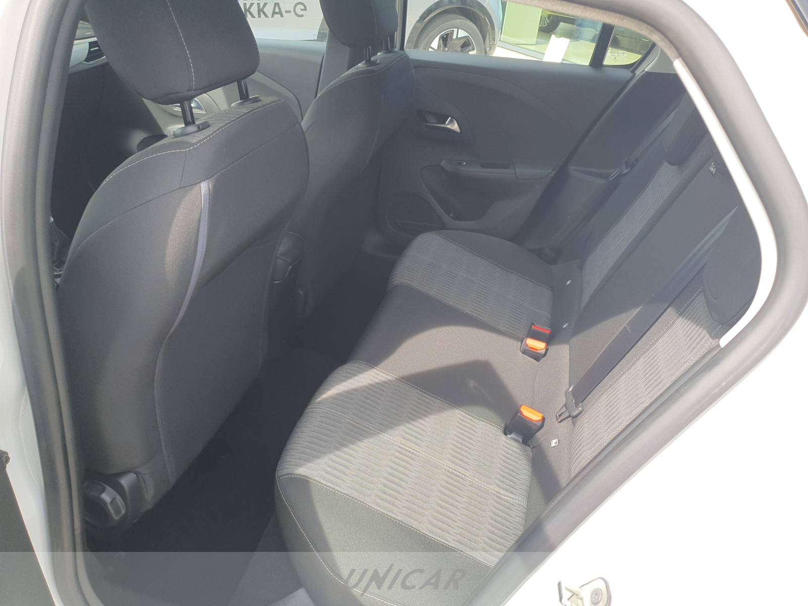 UNICAR Opel Corsa
