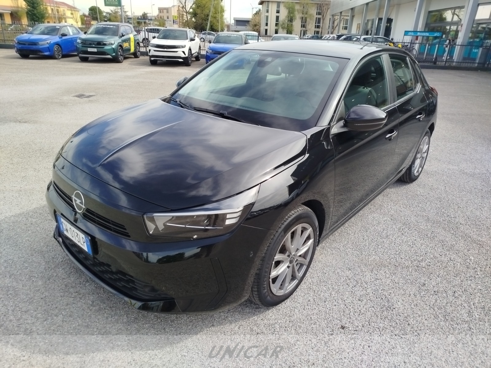 UNICAR Opel Corsa