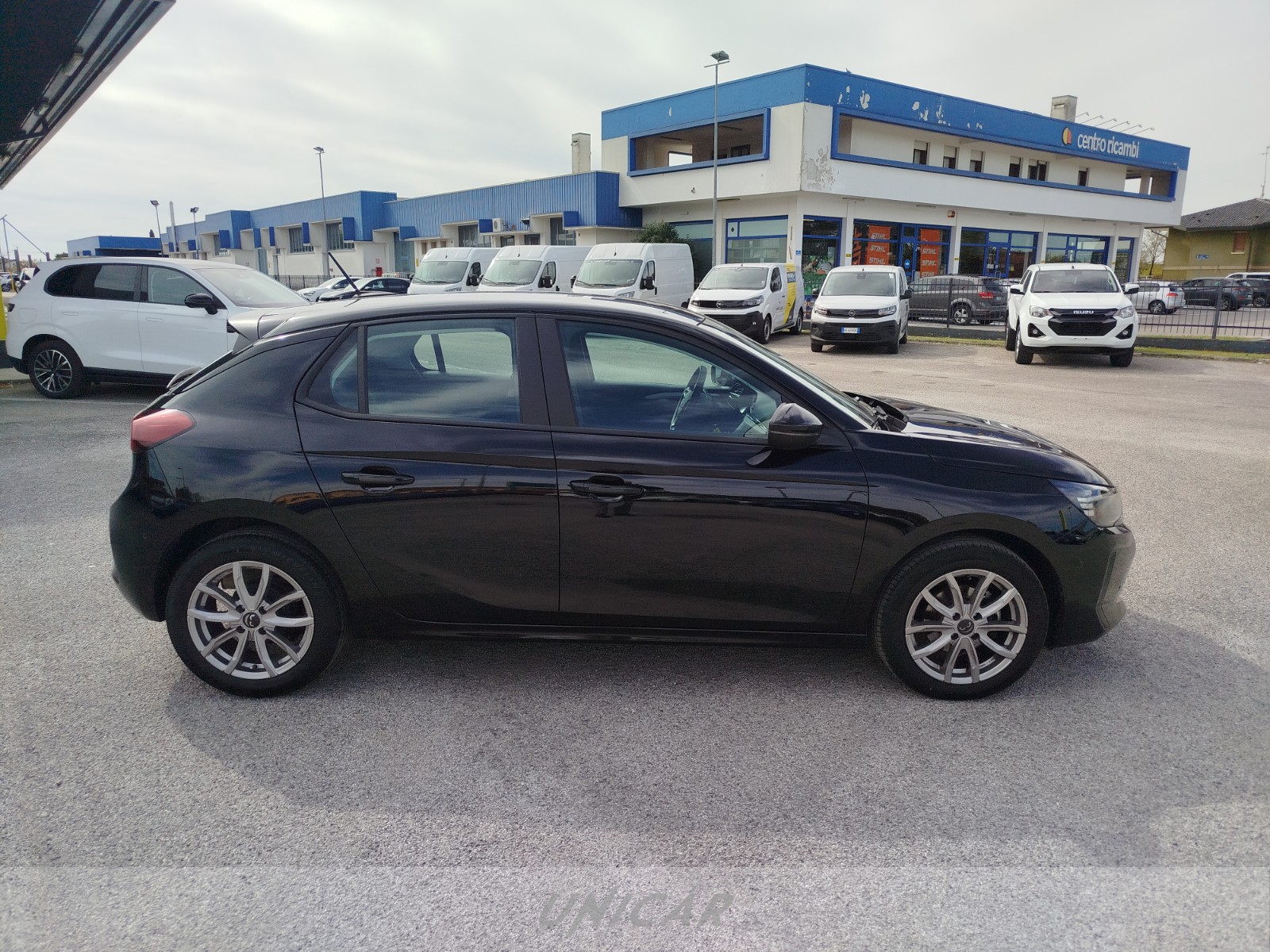 UNICAR Opel Corsa