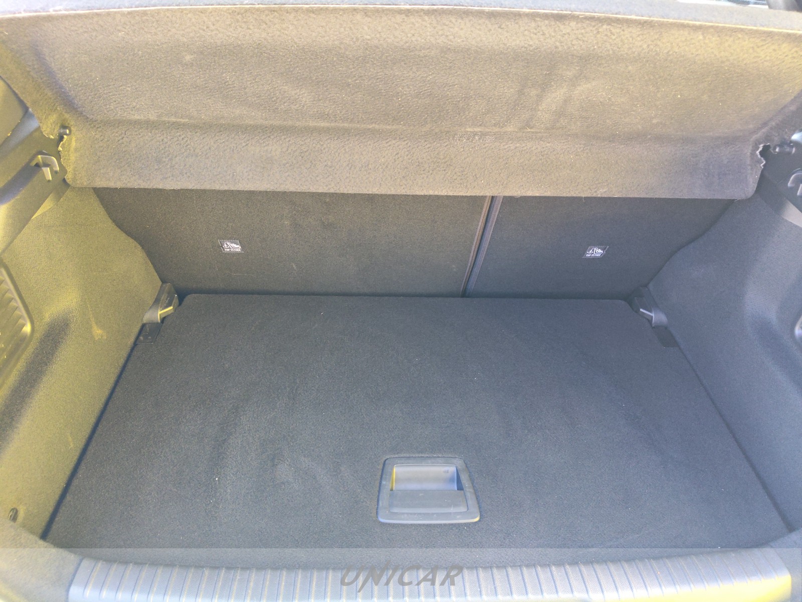 UNICAR Opel Mokka