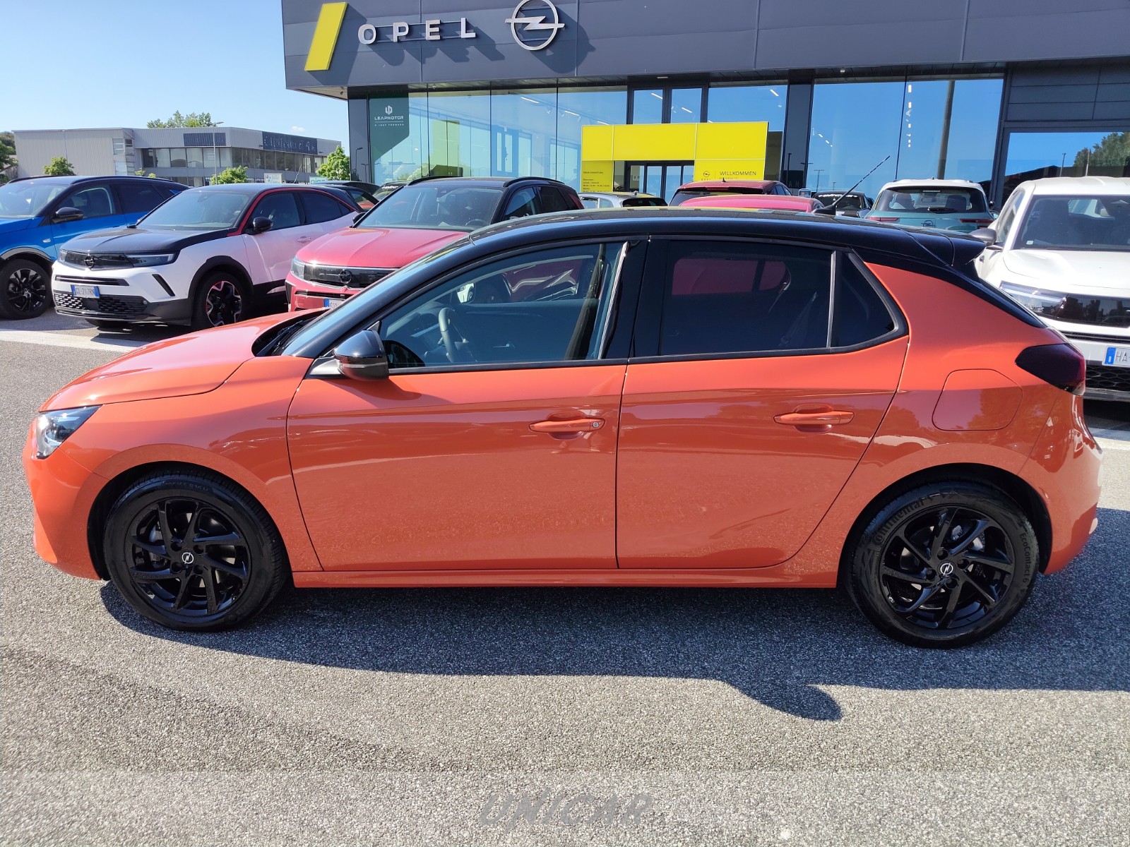 UNICAR Opel Corsa