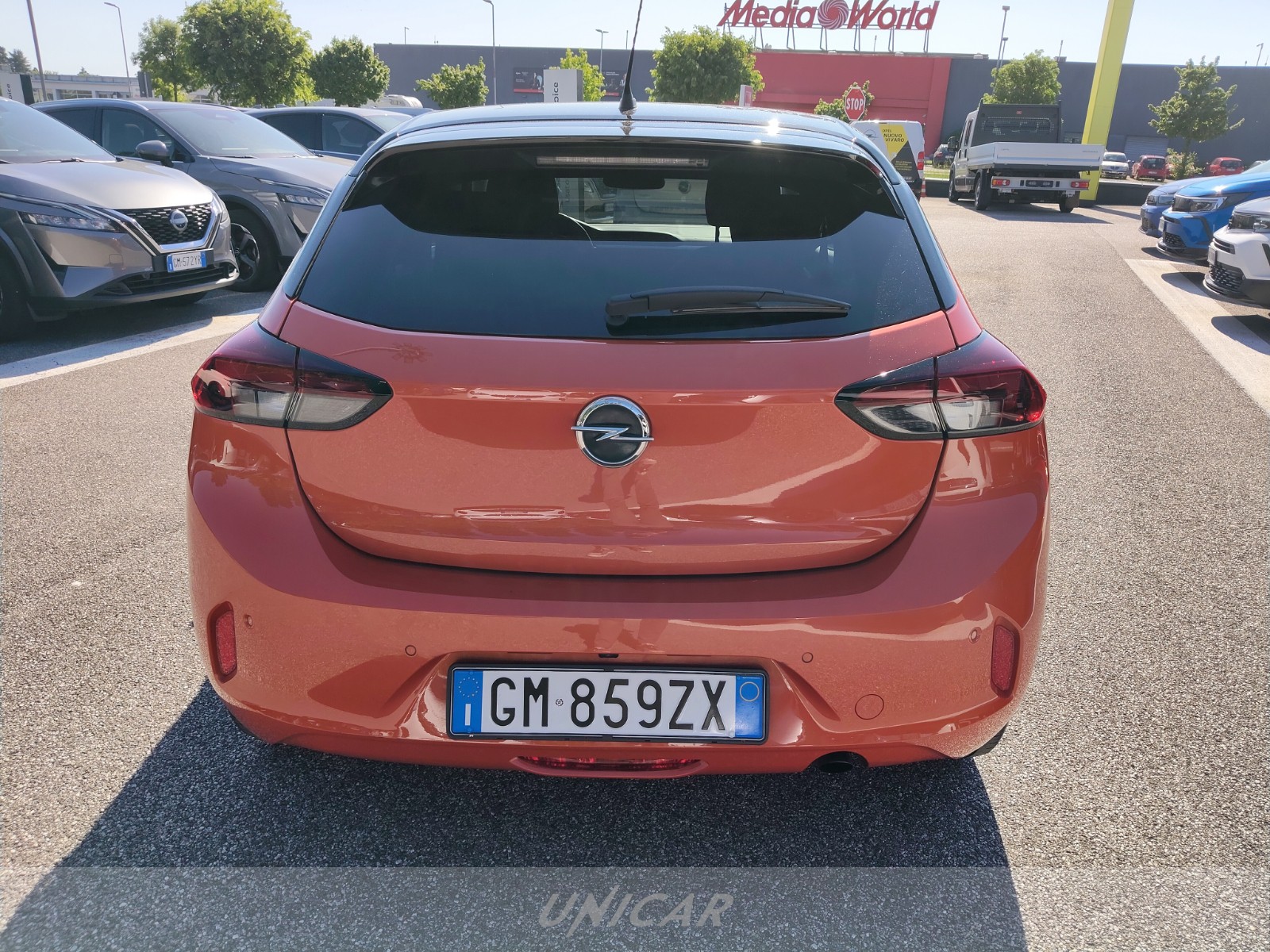 UNICAR Opel Corsa