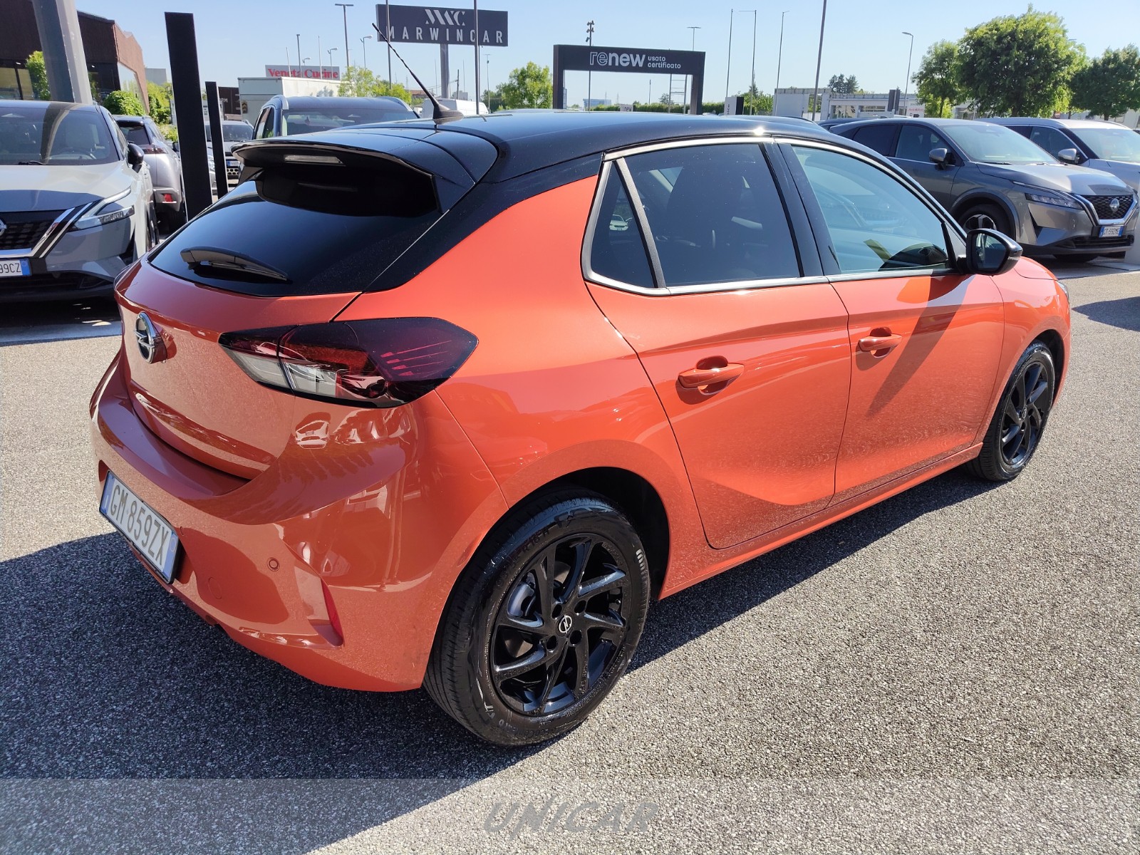 UNICAR Opel Corsa