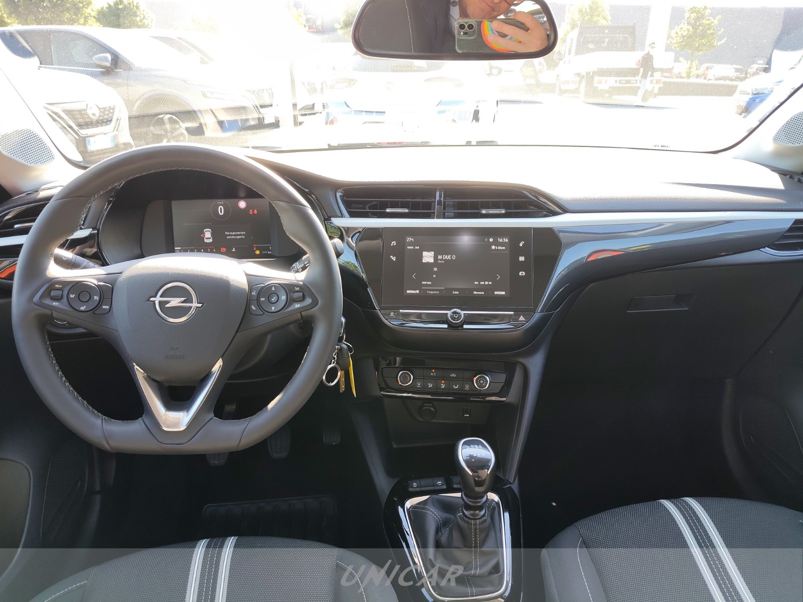 UNICAR Opel Corsa