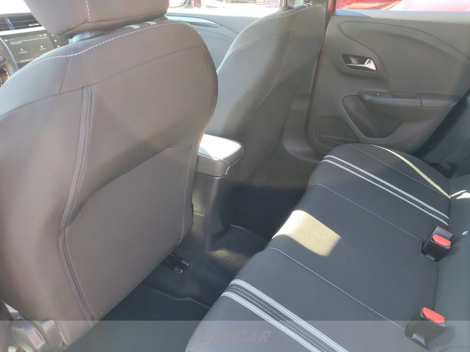UNICAR Opel Corsa